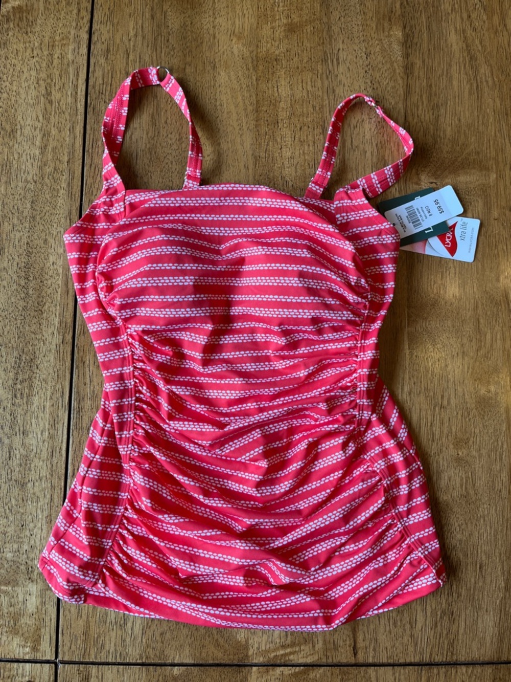 L.L.Bean women’s Coral/Red Striped Tankini Top with adjustable straps. Size 8